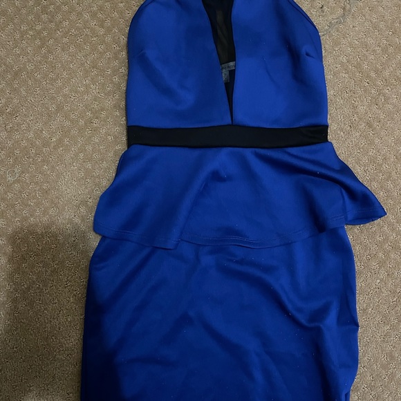 4 FOR THE PRICE OF 1. 3 dresses and 1 tube top romper - Picture 5 of 5